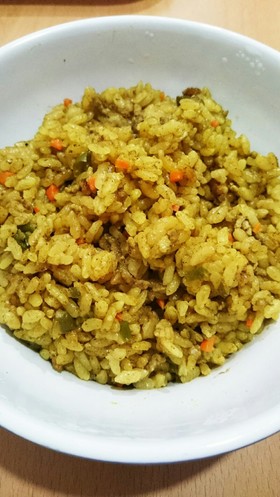 炊飯器カレー粉でドライカレー